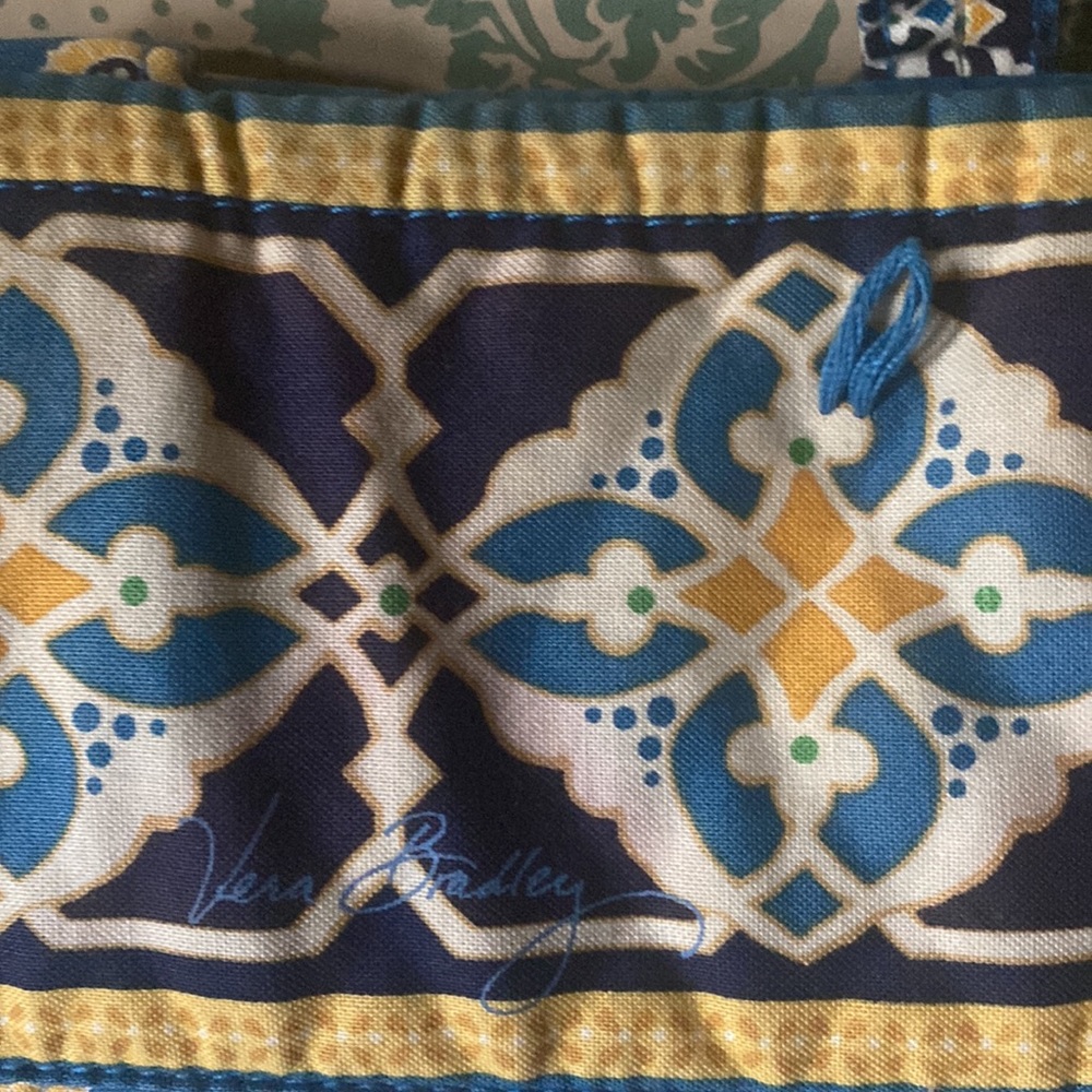 Vera Bradley Tote - Picture 8 of 8